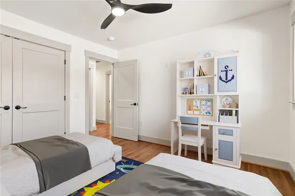 $949,631 | 214 Holiday Avenue East, Clemson, SC 29631