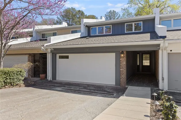 $949,631 | 214 Holiday Avenue East, Clemson, SC 29631