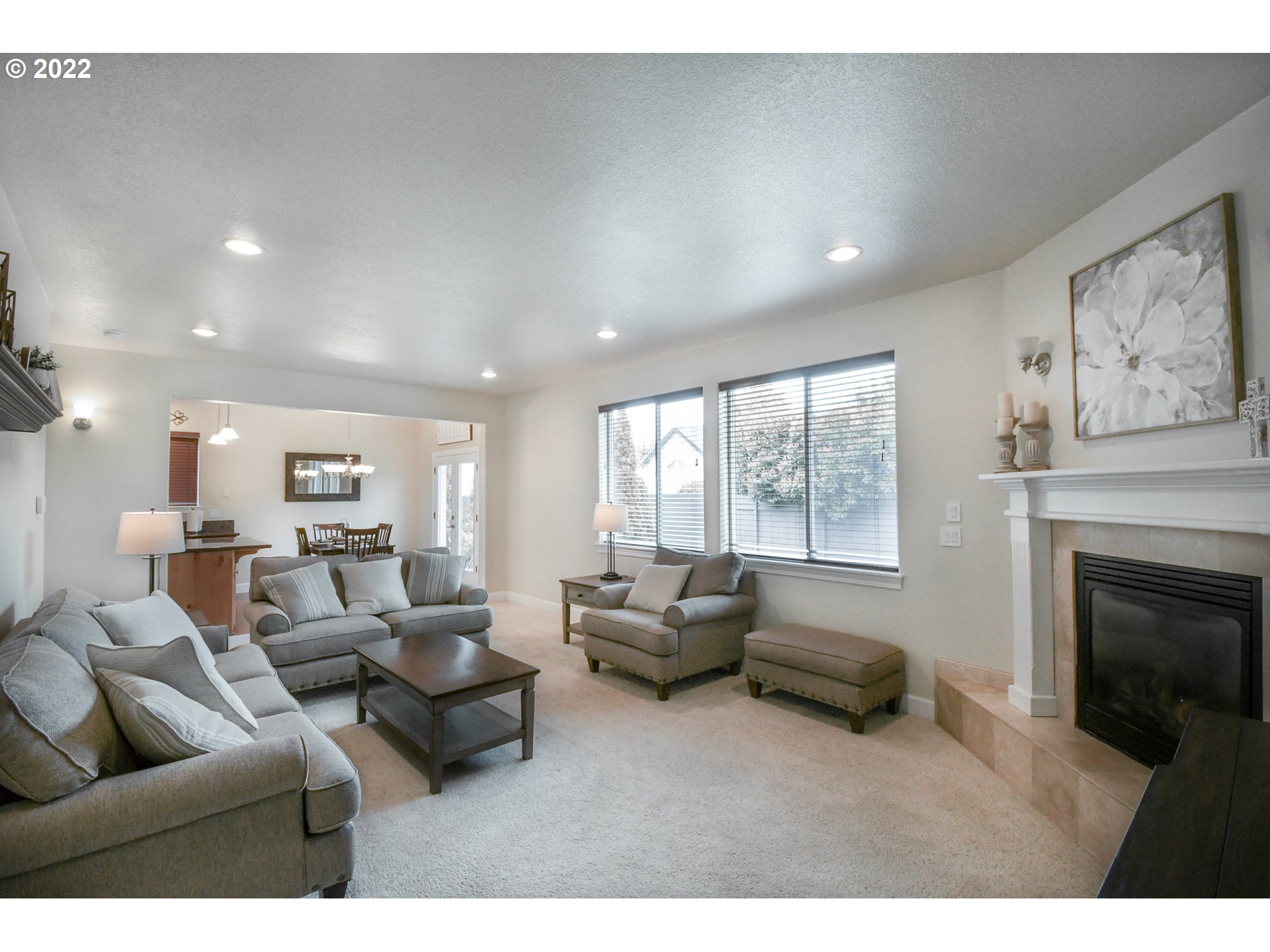 901 T Street Springfield, OR 97477 - Photo 4 of 29 a living room with furniture window and a fireplace