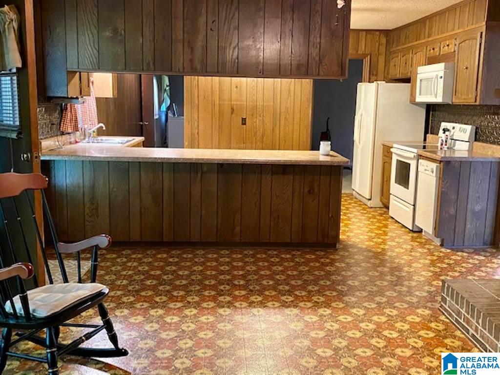 207 Brian Street Talladega, AL 35160 - Photo 10 of 35