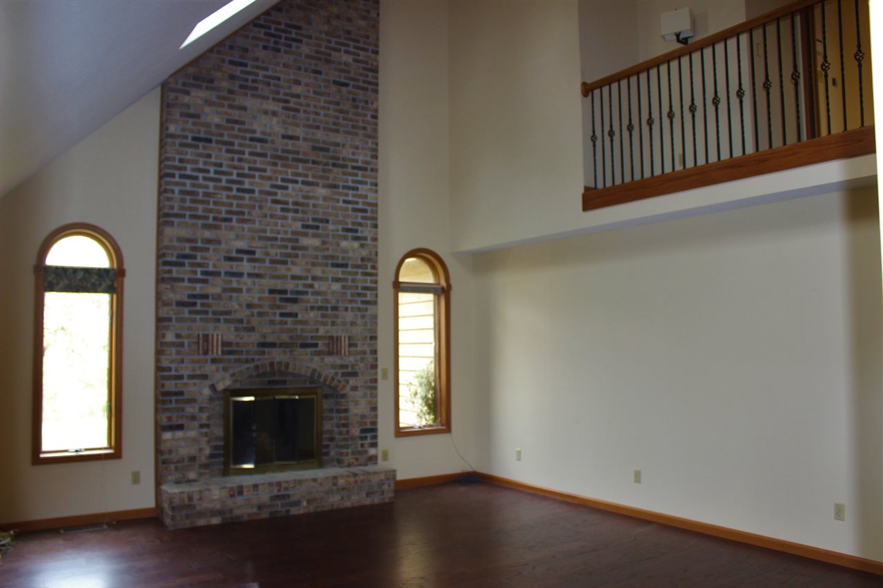 3776 East Armstrong Road Leesburg, IN 46538 - Photo 4 of 35 Gallery Image 4