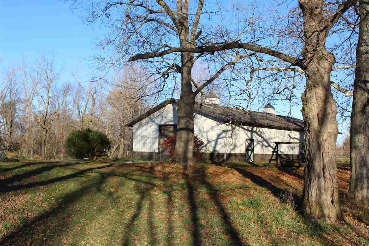 3776 East Armstrong Road Leesburg, IN 46538 - Photo 33 of 35 Gallery Image 33