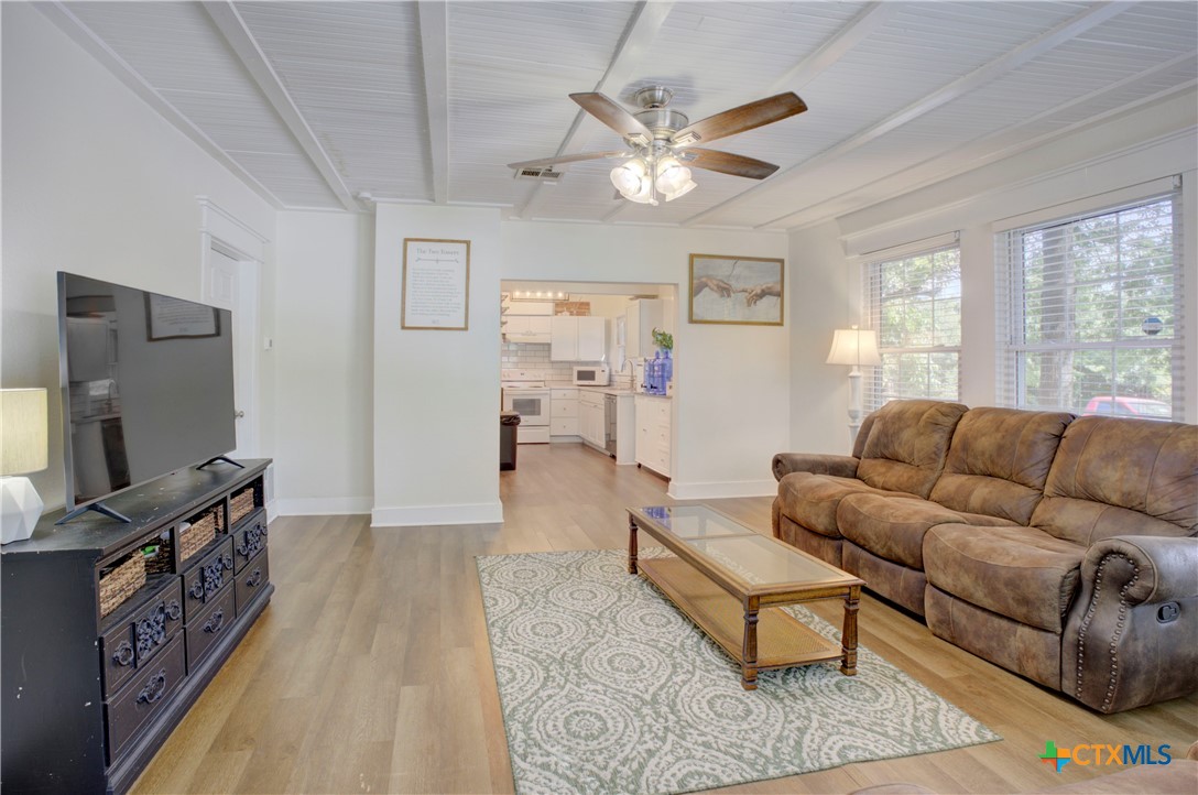 1202 South 37th Street Temple, TX 76504 - Photo 5 of 19 Living Room