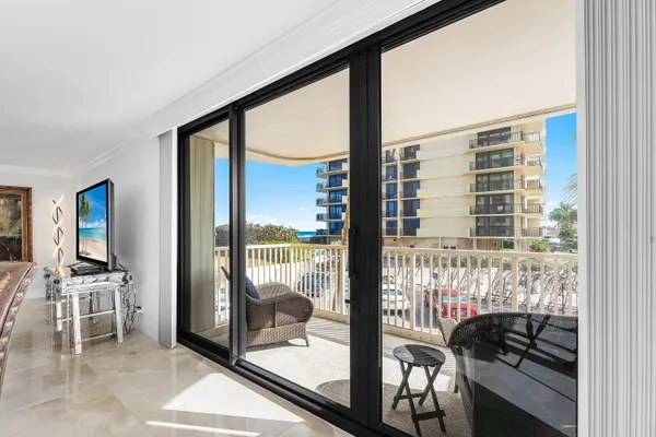 $5,500 | 5480 North Ocean Drive, Unit A1C, Singer Island, FL 33404