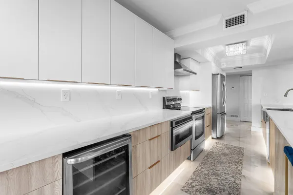 $5,500 | 5480 North Ocean Drive, Unit A1C, Singer Island, FL 33404