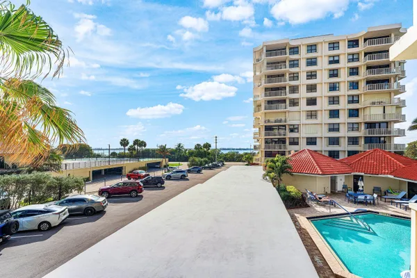 $5,500 | 5480 North Ocean Drive, Unit A1C, Singer Island, FL 33404