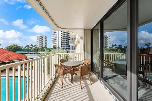 $5,500 | 5480 North Ocean Drive, Unit A1C, Singer Island, FL 33404