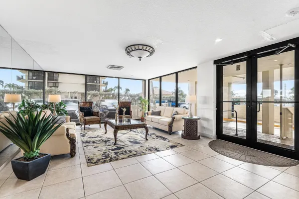 $5,500 | 5480 North Ocean Drive, Unit A1C, Singer Island, FL 33404