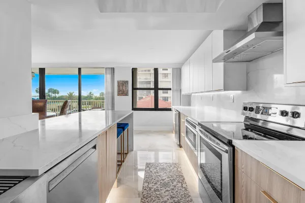 $5,500 | 5480 North Ocean Drive, Unit A1C, Singer Island, FL 33404