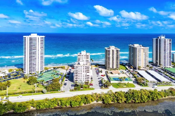 $5,500 | 5480 North Ocean Drive, Unit A1C, Singer Island, FL 33404