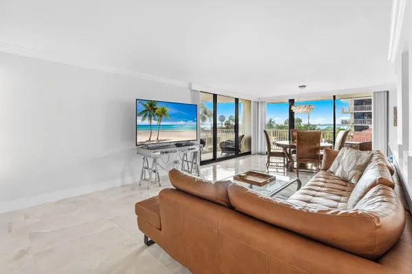 $5,500 | 5480 North Ocean Drive, Unit A1C, Singer Island, FL 33404