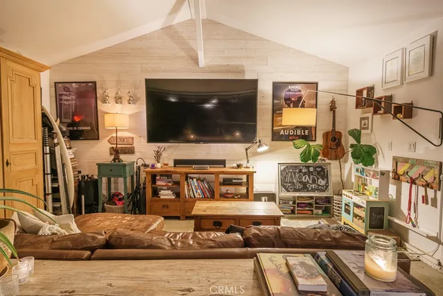 $2,199,995 | 704 Valita Street, Venice, CA 90291