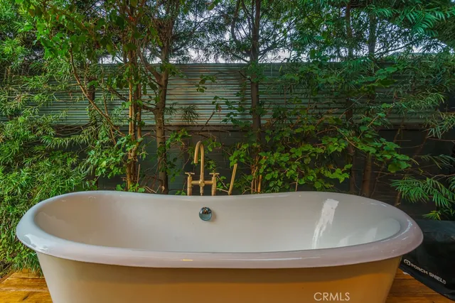 $2,199,995 | 704 Valita Street, Venice, CA 90291