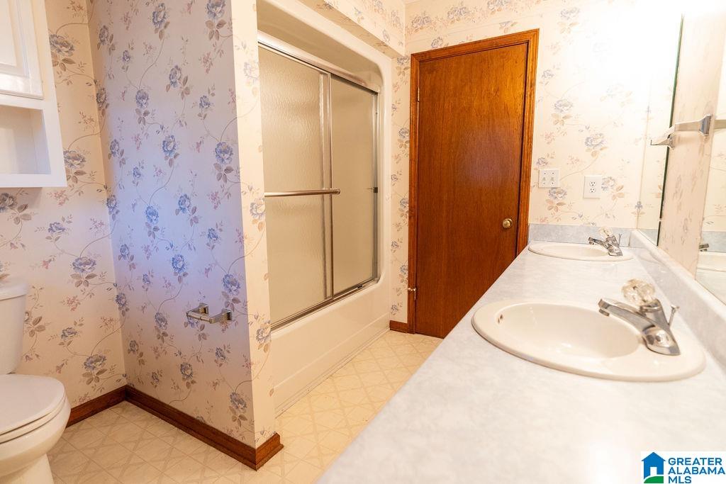 605 Magnolia Avenue Oneonta, AL 35121 - Photo 13 of 28