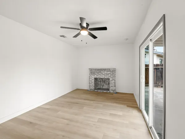$379,900 | 2855 Adler Avenue, Clovis, CA 93612