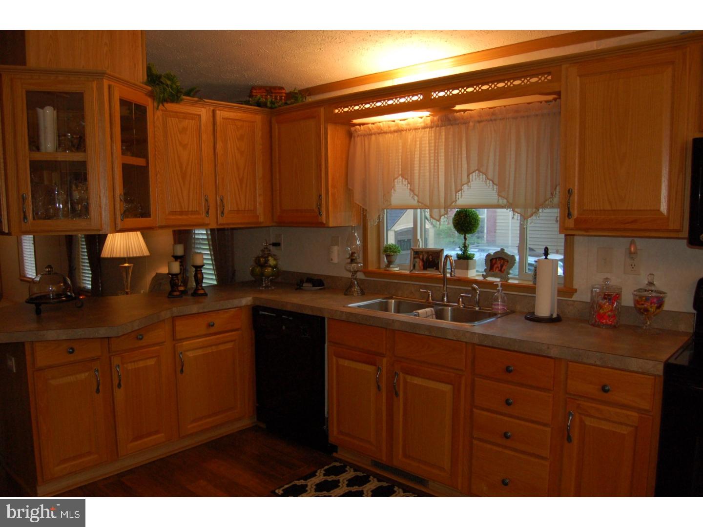 61 Dogwood East Tabernacle, NJ 08088 - Photo 8 of 20 Kitchen