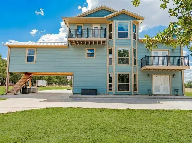 $899,999 | 781 Brown Road, Nocona, TX 76255