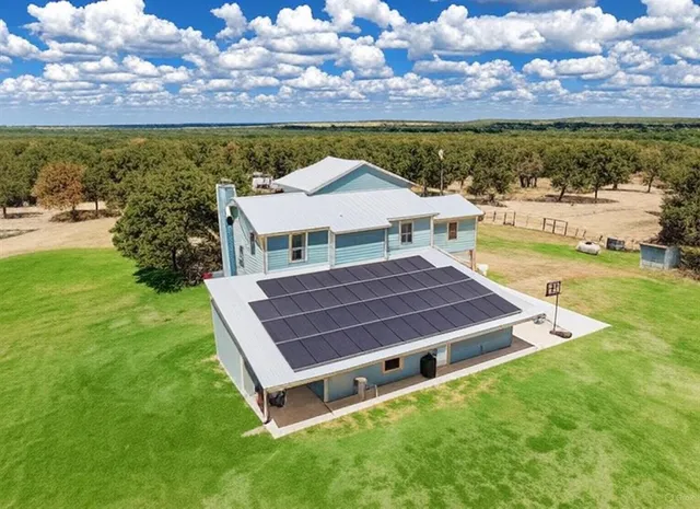 $899,999 | 781 Brown Road, Nocona, TX 76255