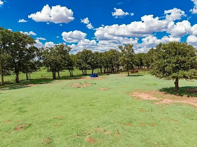 $899,999 | 781 Brown Road, Nocona, TX 76255