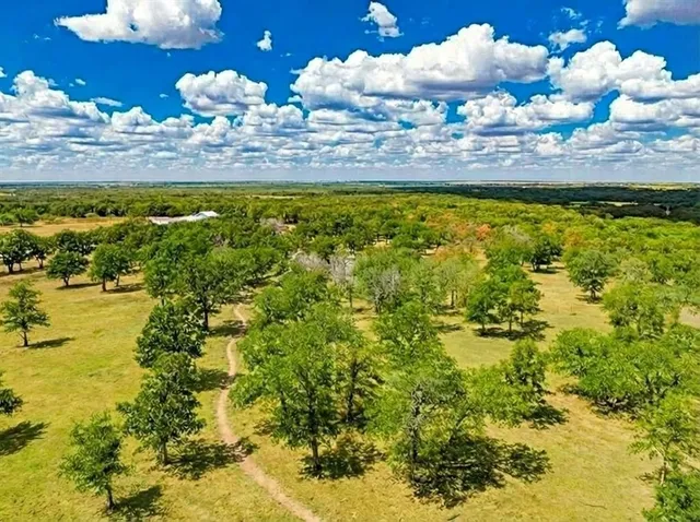 $899,999 | 781 Brown Road, Nocona, TX 76255