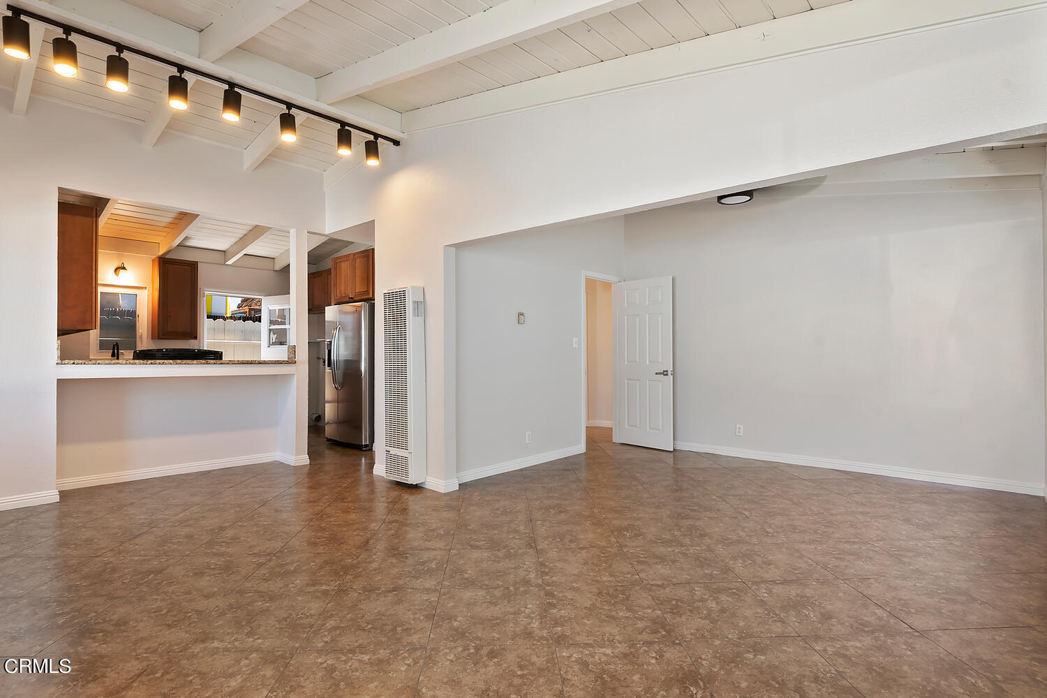 2309 Roosevelt Boulevard Oxnard, CA 93035 - Photo 16 of 40 2309 Roosevelt Blvd Oxnard CA-large-010-