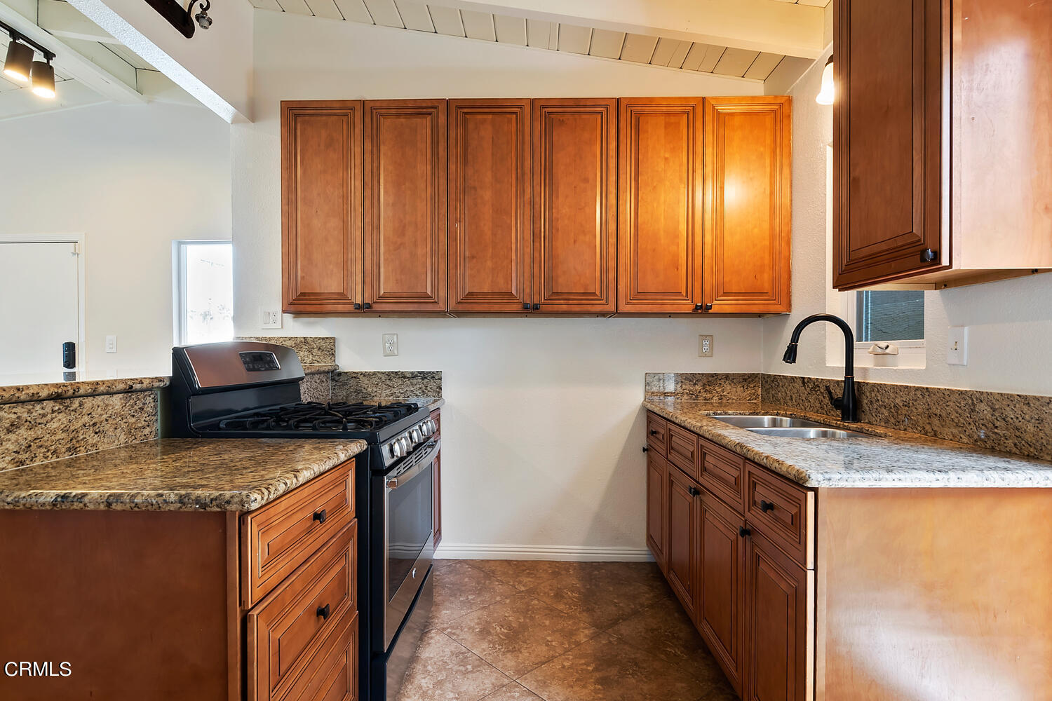 2309 Roosevelt Boulevard Oxnard, CA 93035 - Photo 23 of 40 2309 Roosevelt Blvd Oxnard CA-large-019-