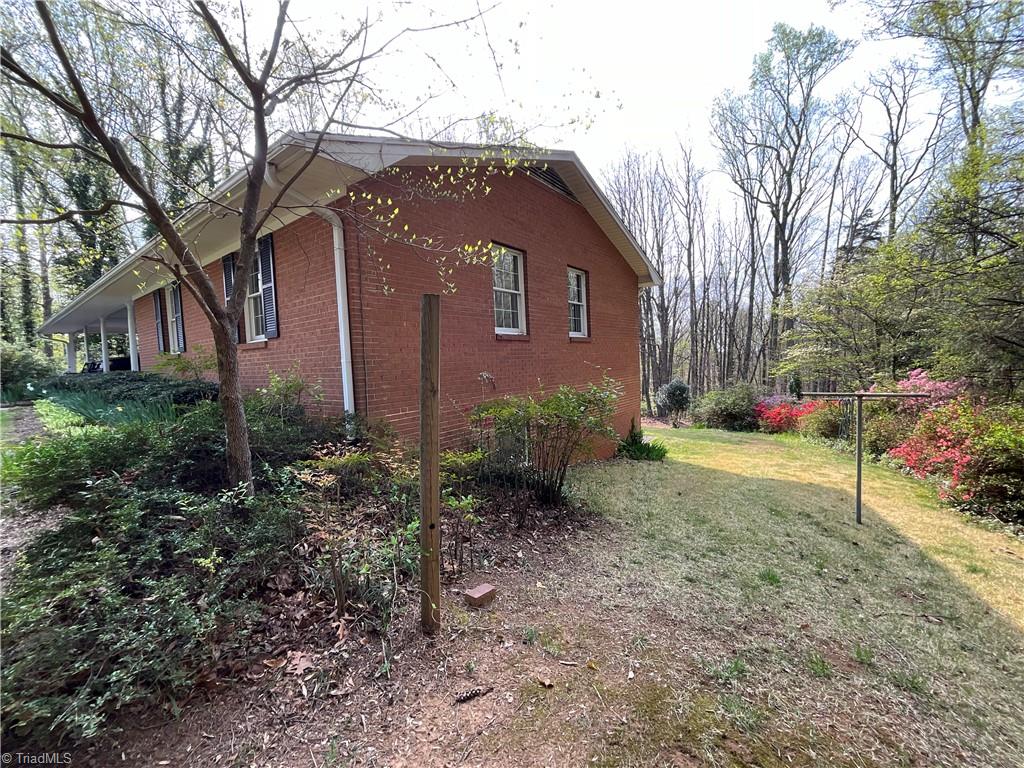 1158 Mountain View Road King, NC 27021 - Photo 7 of 43