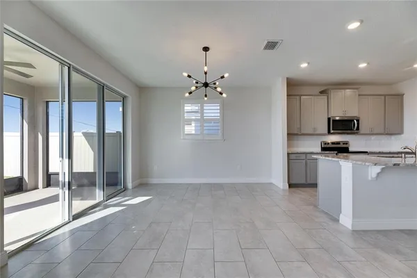 $3,000 | 182 Mangrove Manor Drive, Apollo Beach, FL 33572