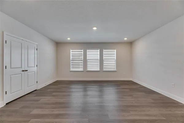 $3,000 | 182 Mangrove Manor Drive, Apollo Beach, FL 33572