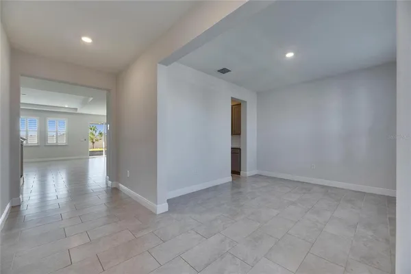 $3,000 | 182 Mangrove Manor Drive, Apollo Beach, FL 33572