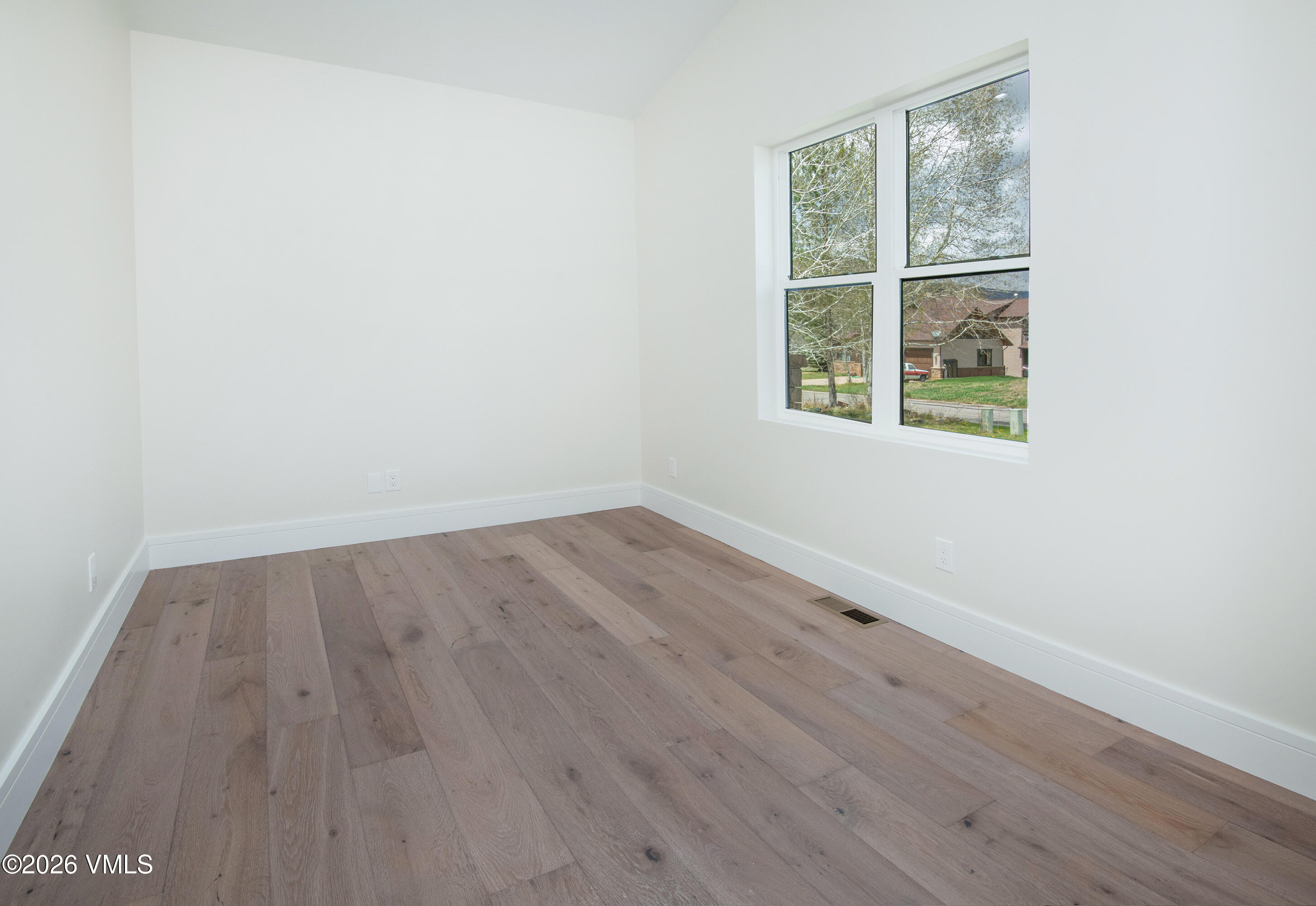 211 Timberwolf Gypsum, CO 81637 - Photo 14 of 37 211-Timberwolf-MLS_14