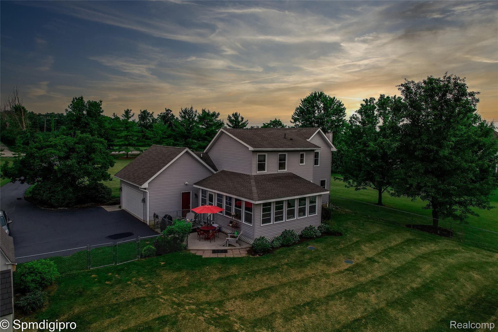 4811 Bemis Road Ypsilanti, MI 48197 - Photo 5 of 45 4811 Besim rd Yipsilanti -48.jpg