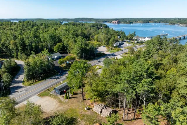$269,000 | 48 U.S. Rte 1, Edgecomb, ME 04556