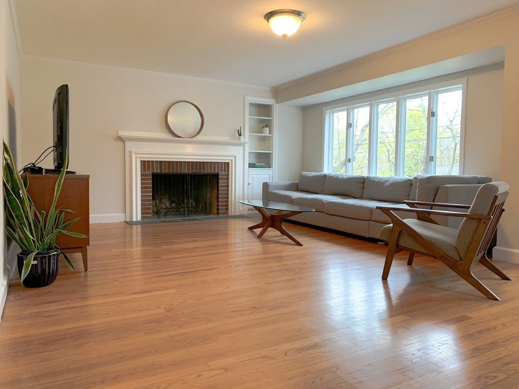 1 Balfour Street Lexington, MA 02421 - Photo 3 of 23