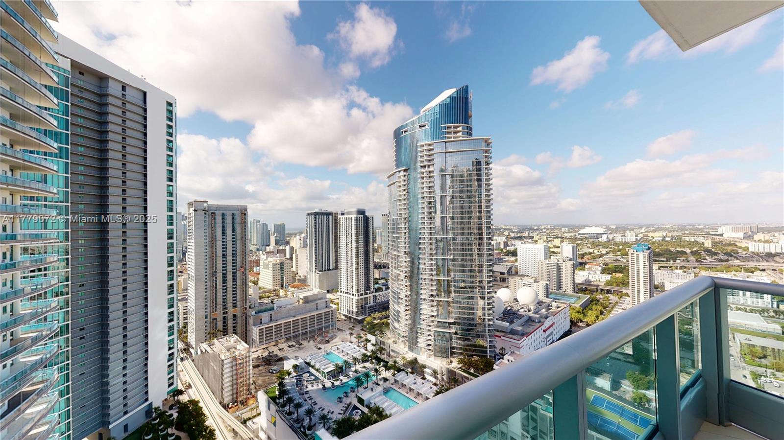 900 Biscayne Boulevard, Unit 4312 Miami, FL 33132 - Photo 18 of 36 a view of a city from a balcony