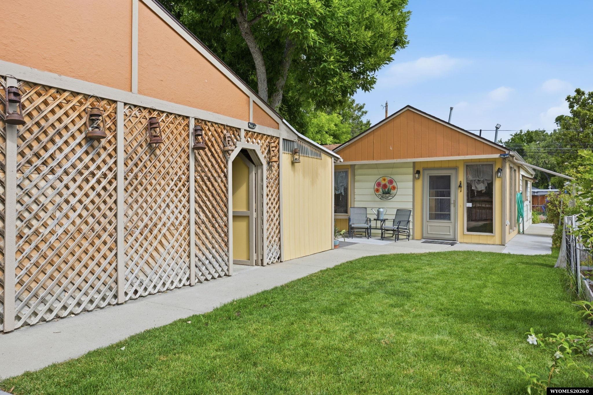716 East 16th Street Casper, WY 82601 - Photo 2 of 29