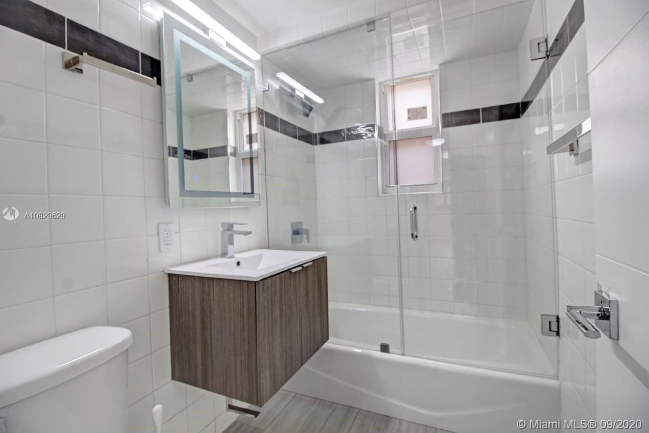 665 Southwest 19th Road Miami, FL 33129 - Photo 14 of 38