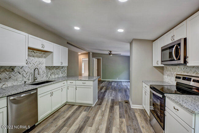 109 Colbert Lane Hampstead, NC 28443 - Photo 13 of 30 014_p8388570_1_2_3_4_5_6