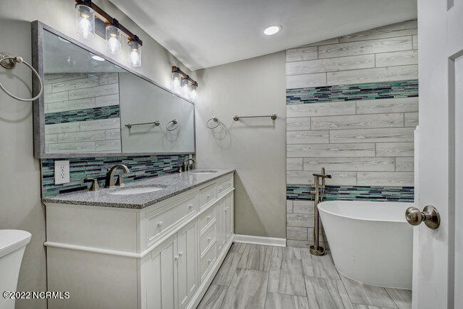 109 Colbert Lane Hampstead, NC 28443 - Photo 20 of 30 021_p8388626_27_28_29_30_31_32