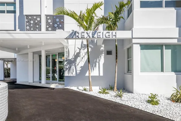 $5,950 | 9881 East Bay Harbor Drive, Unit 401, Bay Harbor Islands, FL 33154