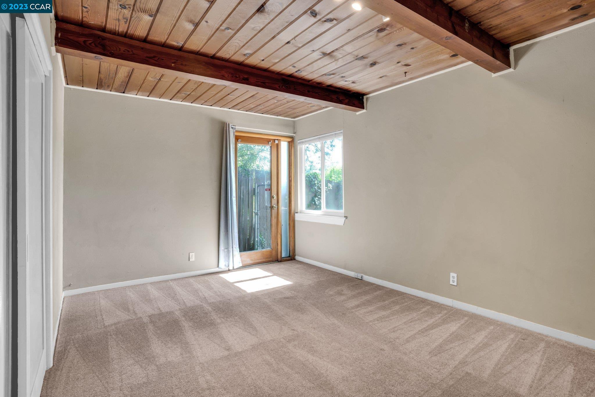 928 Janet Lane Lafayette, CA 94549 - Photo 18 of 33 a view of an empty room with a window