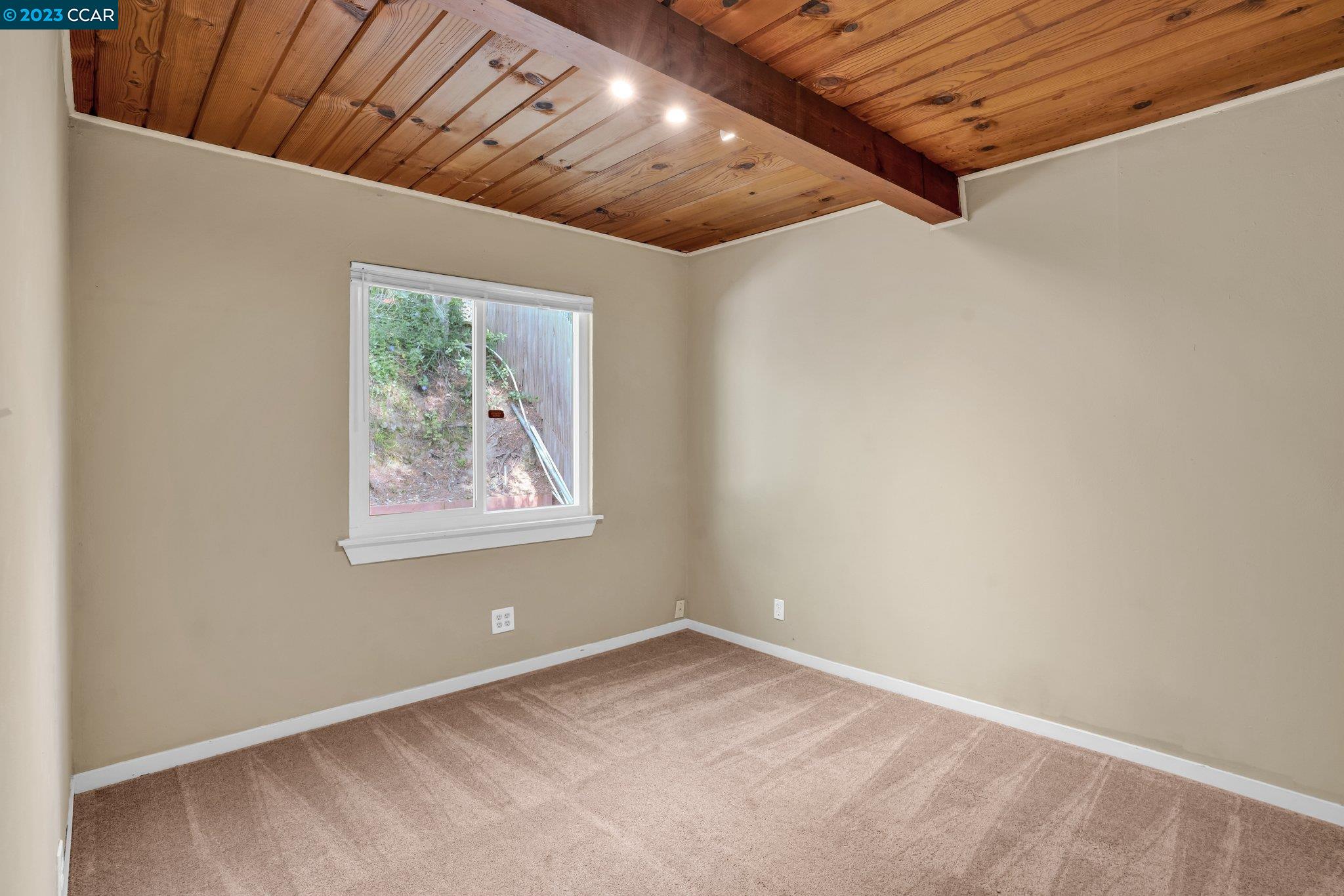 928 Janet Lane Lafayette, CA 94549 - Photo 22 of 33 a view of an empty room