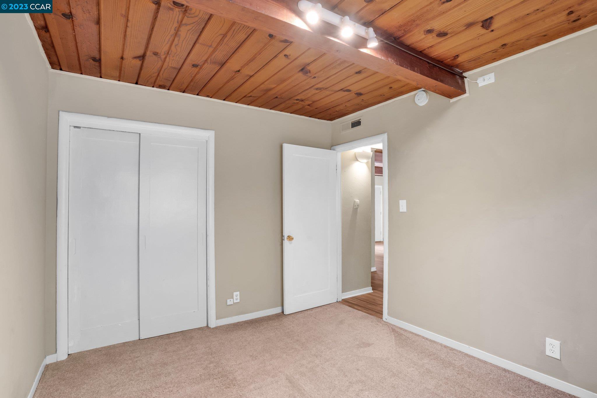 928 Janet Lane Lafayette, CA 94549 - Photo 23 of 33 a view of an empty room