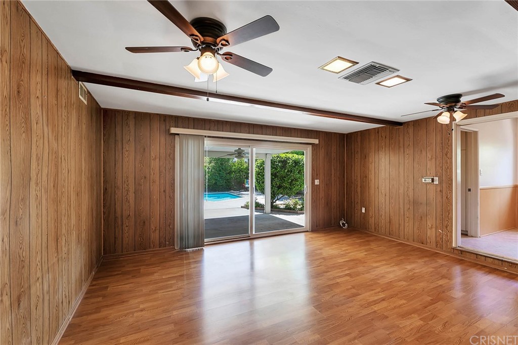 4906 Van Noord Avenue Sherman Oaks, CA 91423 - Photo 20 of 39 a view of a livingroom with a ceiling fan and window