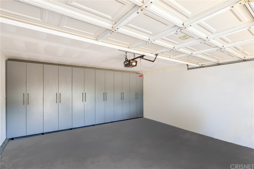 4906 Van Noord Avenue Sherman Oaks, CA 91423 - Photo 31 of 39 a view of small space