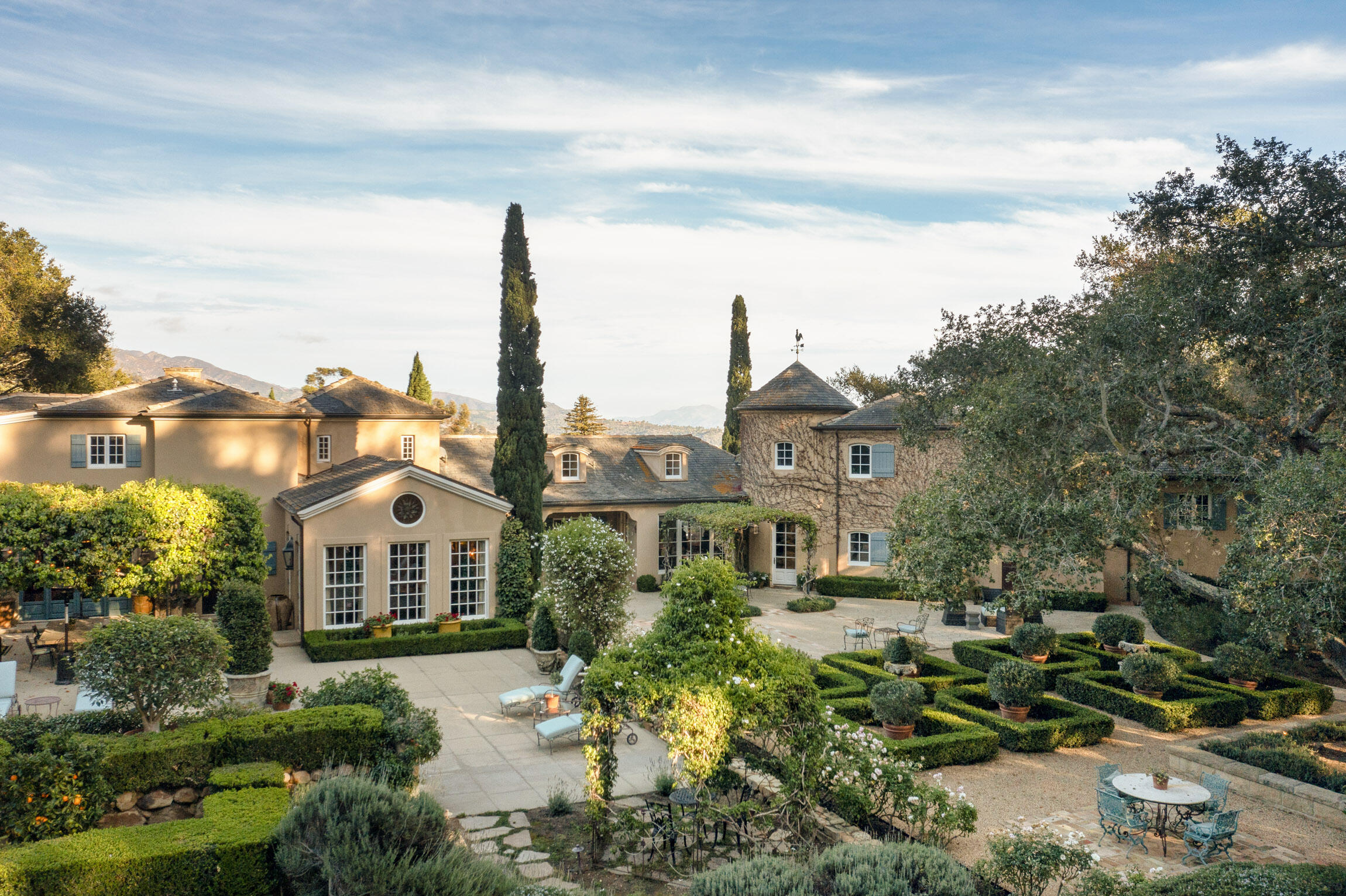 805 Picacho Lane Montecito, CA 93108 - Photo 2 of 5 Back