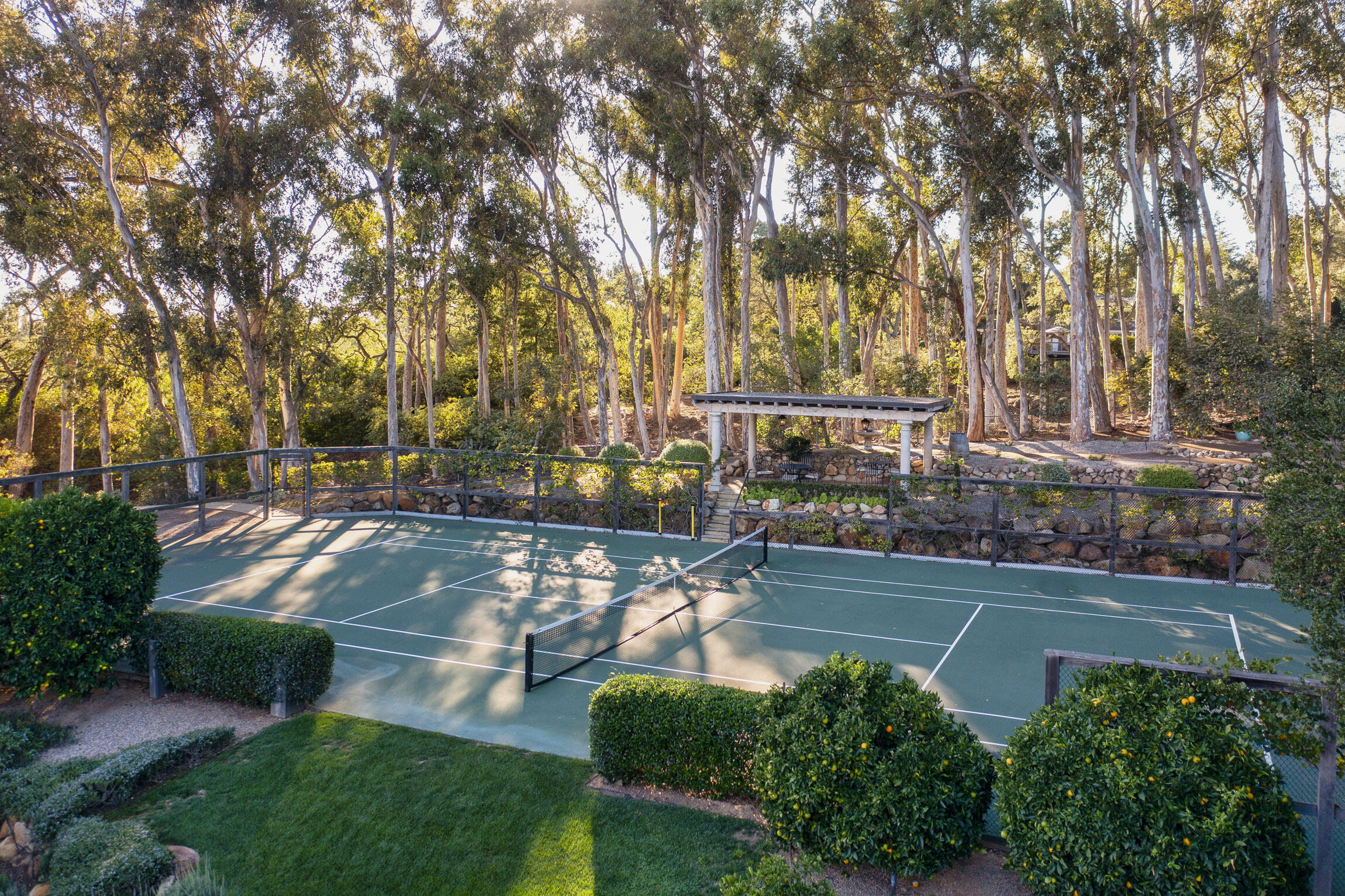 805 Picacho Lane Montecito, CA 93108 - Photo 4 of 5 Tennis Court