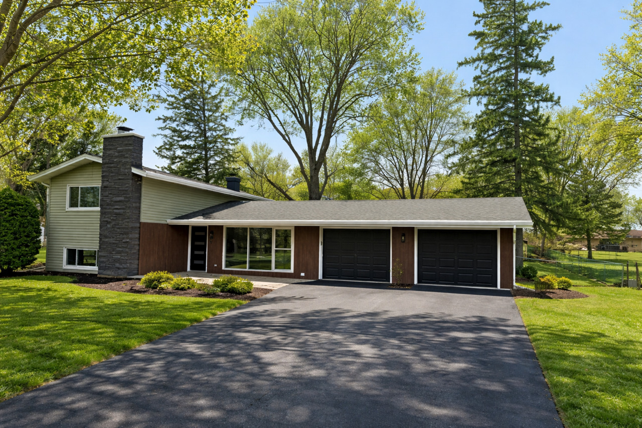 126 Rosedale Court Bloomingdale, IL 60108 - Photo 1 of 26