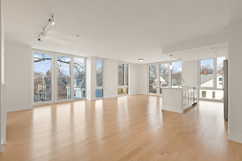 7 Beech Street, Unit 311 Cambridge, MA 02140 - Photo 2 of 23