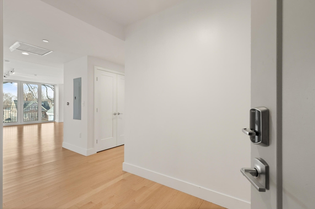 7 Beech Street, Unit 311 Cambridge, MA 02140 - Photo 8 of 23